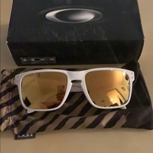 Oakley Shaun White Holbrooks